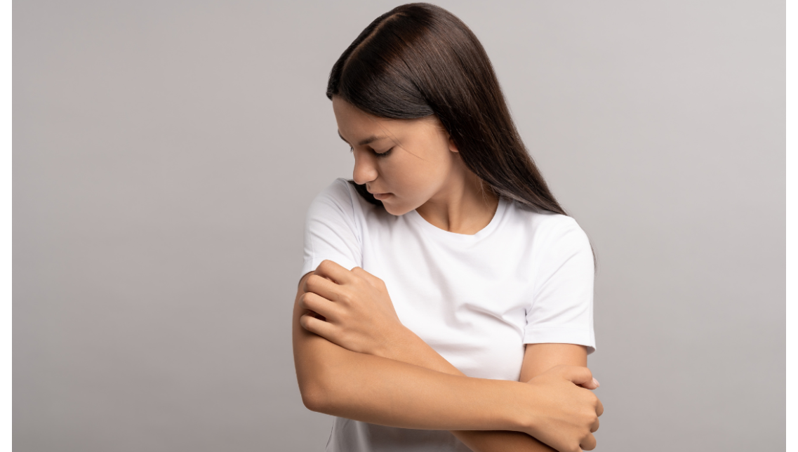 Dermatite: cos’è, perché compare e come prendersi cura della pelle Dermatite: cos’è, perché compare e come prendersi cura della pelle